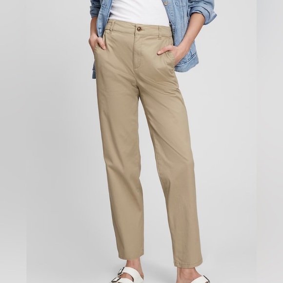 GAP Pants - Gap girlfriend khakis
